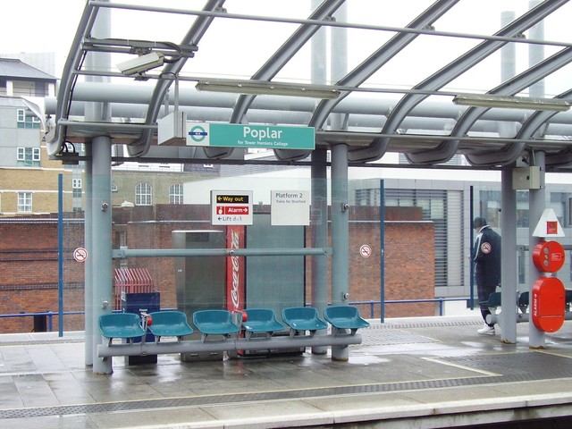 Platforma stacji DLR Poplar