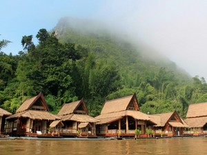 Noclegownia (hotelik) na rzece Kwai