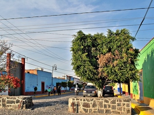 Okolioca   Choluli.