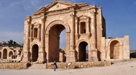 Jerash, Łuk Hadriana