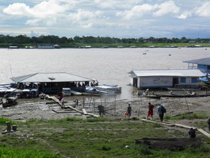 "port" na Amazonce