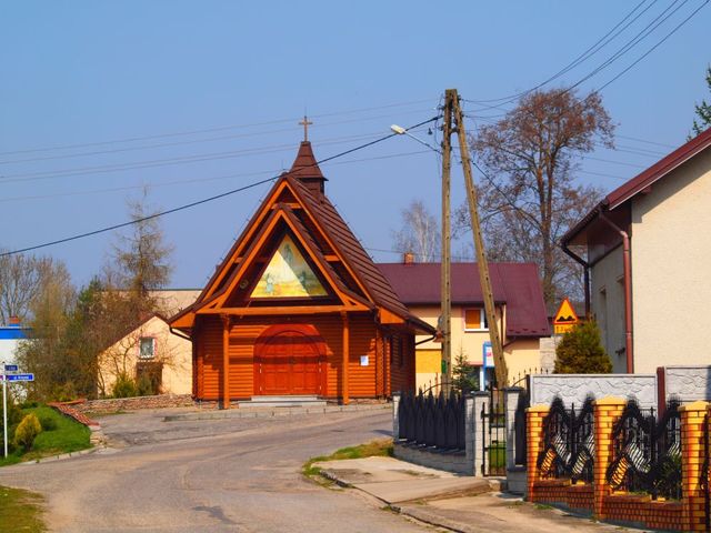 Kapliczka w Niwiskach Dolnych