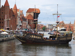 piraci przypłynęli