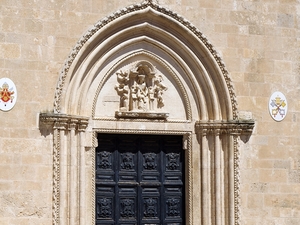 Ostuni, fasada katedry z 1435 r.