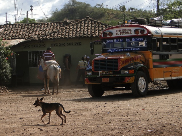 Dworzec autobusowy tuż przy granicy Nikaragui z Salwadorem 