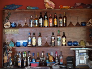 Tela, bar na karaibskiej plaży
