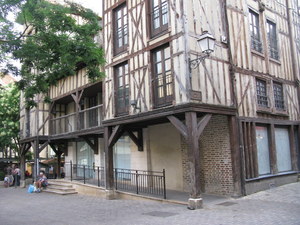 Troyes