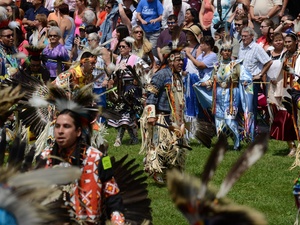 Tance na festiwalu Pow-Wow,Oshweken,Canada