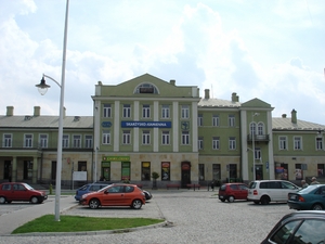 Budynek dworca kolejowego w Skarżysku-Kamiennej.