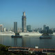 Widok z Pudong na rzekę Huangpu i zachodnią stronę miasta