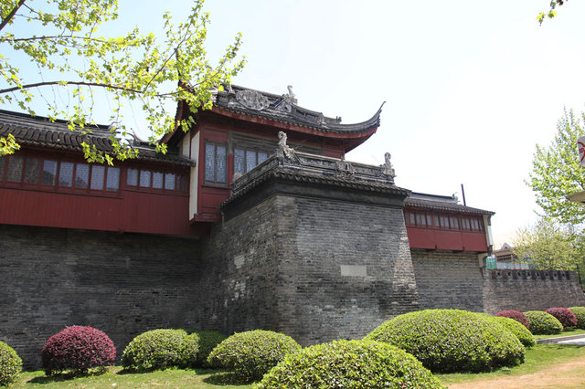 Mury miejskie – jeden z najstarszych obiektów w Szanghaju
