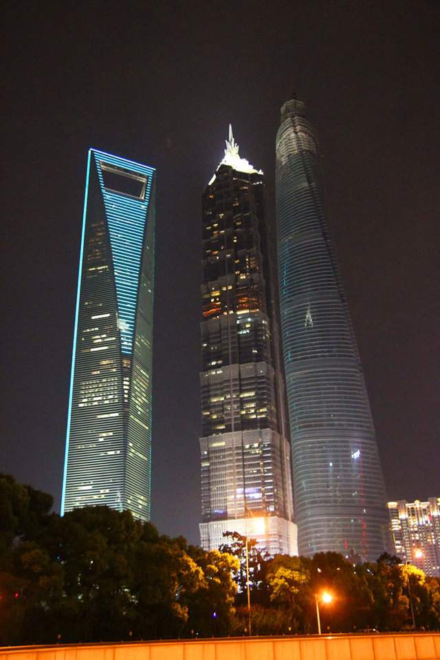 Najwyższe budynki Chin nocą