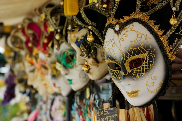 Tradycyjne weneckie maski
