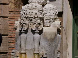 Fontana delle Tiare