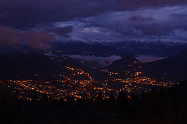 Nocne Trento z Vaneze (Monte Bondone)