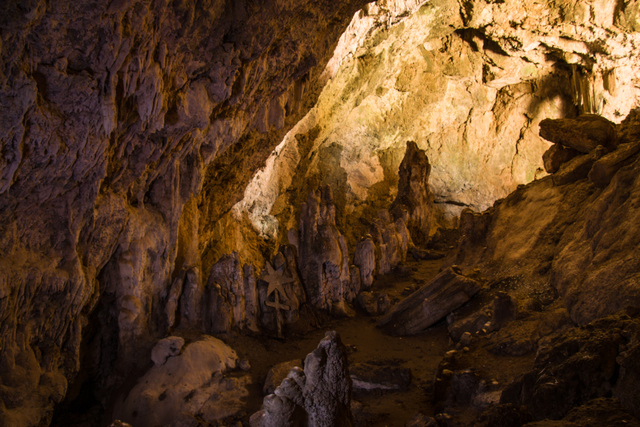 Jaskinia Agia-sofia