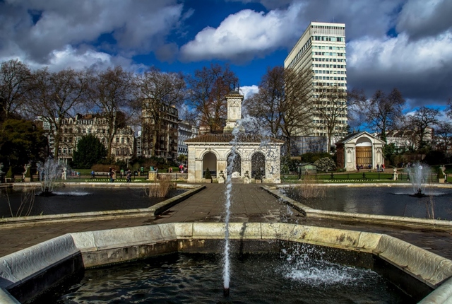 24 hyde park