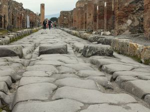 25734047 - Pompeje Pochmurne przedpołudnie w Pompejach