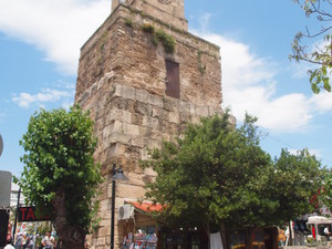 Wieża zegarowa z 1244r