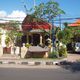 Ulica  wyspy Bali - hotele  restauracje
