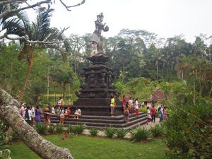 Pura Tirta Empul