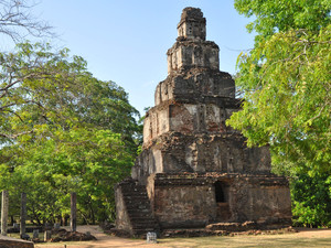 Polonnaruwa, Satmahal Prasada 