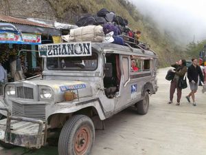 Jeepney w drodze do Sagada 