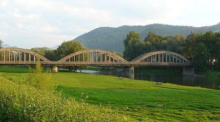 Kamienny most na Dunajcu przed remontem.