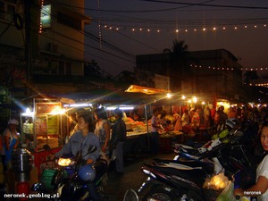 Nocny   market   w Nakhon Phanom 