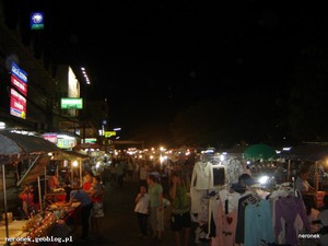 Nocny bazar  w Mukdahan