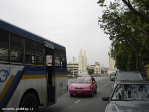 Bangkok - w drodze na Khao San Road - Victory Monument 