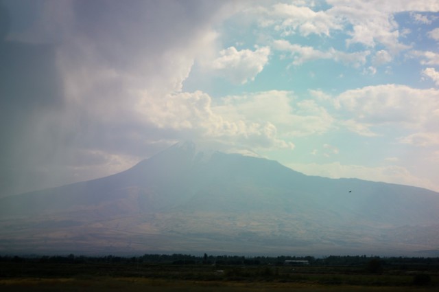 ..jeszcze raz spojrzenie na Ararat..