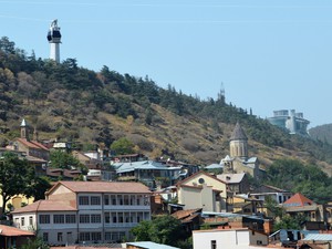 Tbilisi-można wjechać kolejką na wzgórze