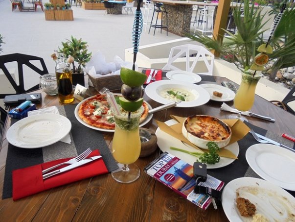 Abu Dhabi - restauracja Mangiamo