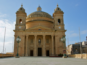 Mġarr. Jajeczny kościół 
