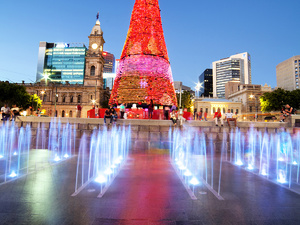 Choinka na Victoria Square w Adelaide
