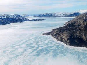 Nad Martwym Lodowcem (Dead Glacier)