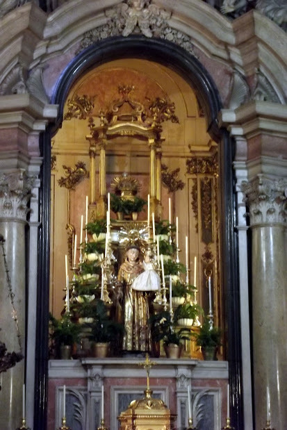 obok Se - Igreja de Santo António de Lisboa