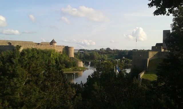 Graniczna rzeka Narva