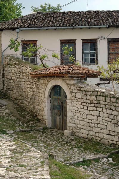 Berat (24)