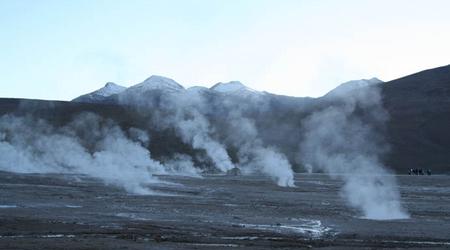 Gejzery o świcie – San Pedro de Atacama, Chile