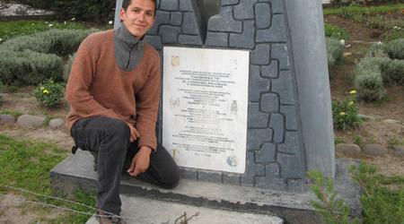 Tablica upamietniająca Polaków – Chivay, Peru