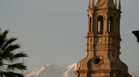 Arequipa z górami w tle – Peru