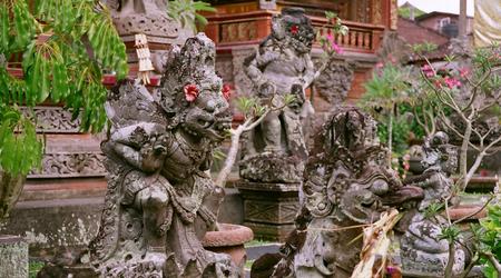 Bali, Ubud. Świątynia Saraswati – Indonezja