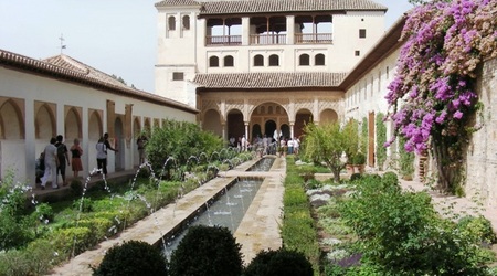 Alhambra - Patio de la Acequia – Hiszpania