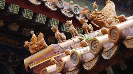 Pekin, zdobienia dachow w Zakazanym Miescie – Chiny