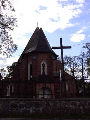 Piotrawin - gotycki kościół z 1441 roku.