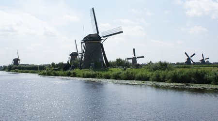 wiatraki w Kinderdijk – Holandia