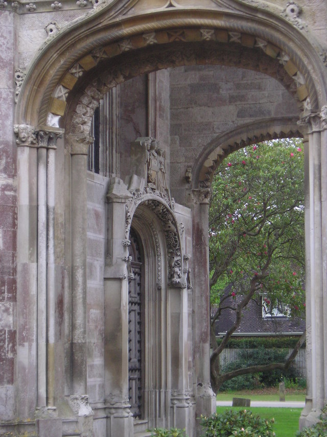 Highcliffe castle