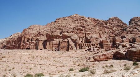 grobowce w słońcu – Wadi musa, Jordania